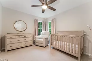 25 Village Square Dr, Union Township, NJ 08802 - Photo 21