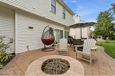 25 Village Square Dr, Union Township, NJ 08802 - Photo 25