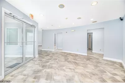 137 S Rutherford Ave, Franklin, NJ 07416 - Photo 3