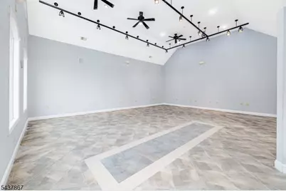 137 S Rutherford Ave, Franklin, NJ 07416 - Photo 5
