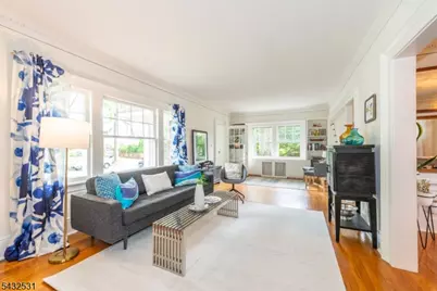 33 Prescott Ave, Montclair, NJ 07042 - Photo 5