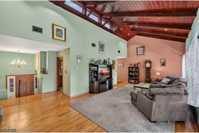 42 Goldfinch Ln, West Milford Twp., NJ 07421 - Photo 25