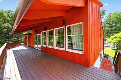 42 Goldfinch Ln, West Milford Twp., NJ 07421 - Photo 9