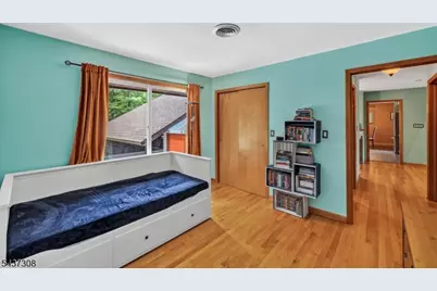 42 Goldfinch Ln, West Milford Twp., NJ 07421 - Photo 21