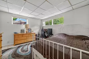 42 Goldfinch Ln, West Milford Twp., NJ 07421 - Photo 27