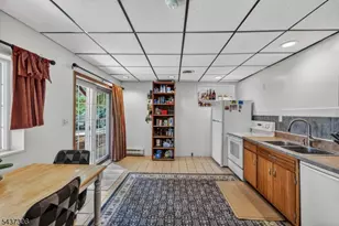 42 Goldfinch Ln, West Milford Twp., NJ 07421 - Photo 7