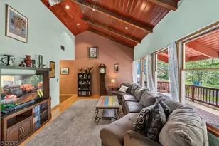 42 Goldfinch Ln, West Milford Twp., NJ 07421 - Photo 7