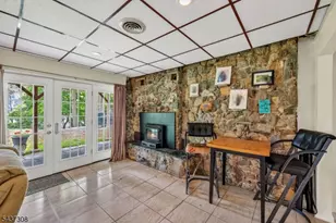 42 Goldfinch Ln, West Milford Twp., NJ 07421 - Photo 5
