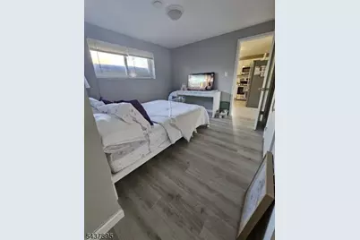 15 Dell Glen Ave, Lodi, NJ 07644 - Photo 5
