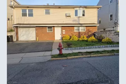 15 Dell Glen Ave, Lodi, NJ 07644 - Photo 9