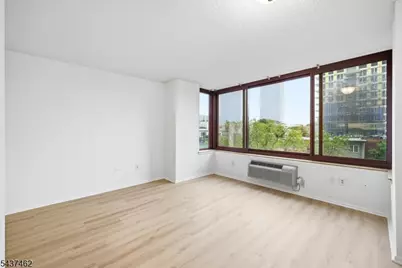 100 Old Palisade Rd #1613, Fort Lee, NJ 07024 - Photo 17