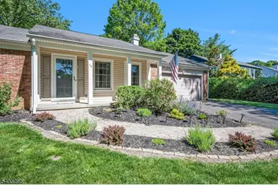 36 Cloverhill Dr, Califon, NJ 07830 - Photo 5