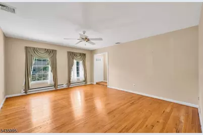 36 Cloverhill Dr, Califon, NJ 07830 - Photo 9
