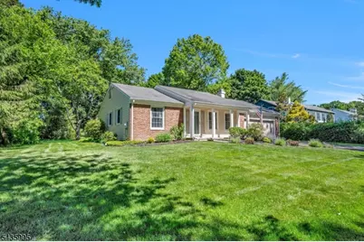 36 Cloverhill Dr, Califon, NJ 07830 - Photo 3