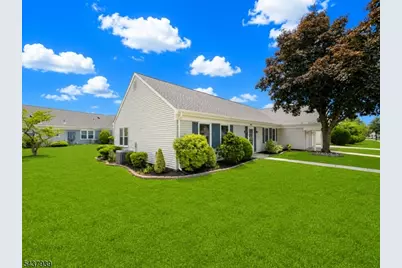 564A Old Nassau Rd, Monroe Township, NJ 08831 - Photo 3