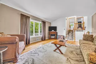 1038 Centre St, Raritan, NJ 08869 - Photo 21