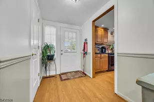 1038 Centre St, Raritan, NJ 08869 - Photo 3