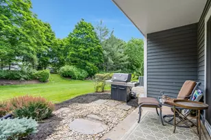 198 Crestview Rd, Bridgewater, NJ 08807 - Photo 9