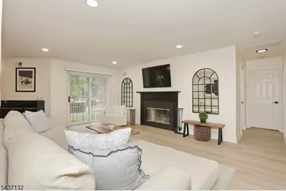 1 Tulip Cres #1A, Little Falls Township, NJ 07424 - Photo 9