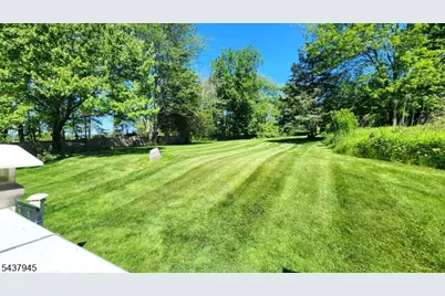 18 Roslyn Rd, Frankford Township, NJ 07826 - Photo 19
