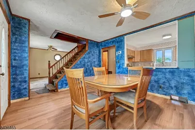 21 Butler Pl, Wanaque, NJ 07420 - Photo 3