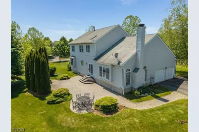 21 Surry Lane, Franklin Township, NJ 08802 - Photo 23