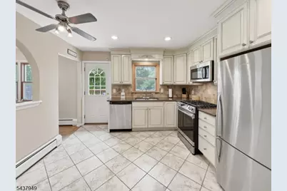 24 Westgate Dr, Sparta Township, NJ 07871 - Photo 11