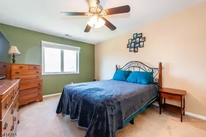 82 Sunrise Dr, Hanover Township, NJ 07981 - Photo 11