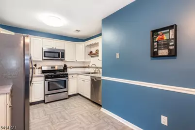 82 Sunrise Dr, Hanover Township, NJ 07981 - Photo 7