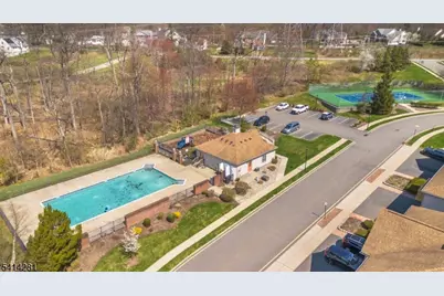82 Sunrise Dr, Hanover Township, NJ 07981 - Photo 25