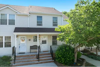 902 Wetherburn Ct, Raritan Township, NJ 08822 - Photo 1