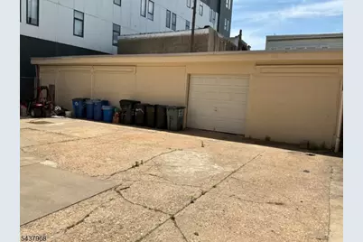 269 E Kinney St, Newark, NJ 07105 - Photo 1