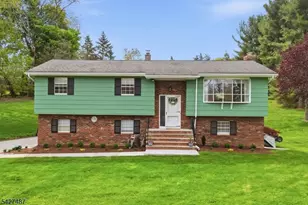 11 Davis Terrace, Andover Township, NJ 07860 - Photo 1