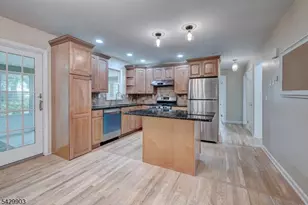 9 Park Dr, Livingston, NJ 07039 - Photo 9