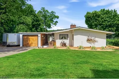 39 Koclas Dr, Netcong, NJ 07857 - Photo 1