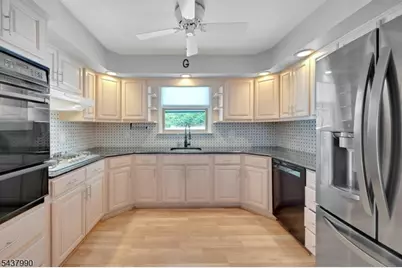 451 Chestnut St, Nutley, NJ 07110 - Photo 9