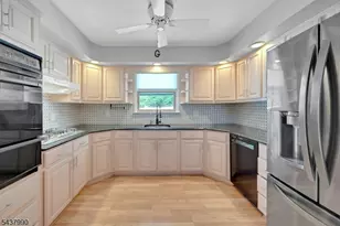451 Chestnut St, Nutley, NJ 07110 - Photo 9