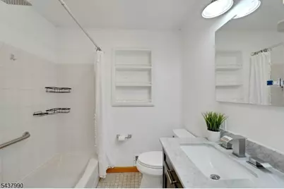 451 Chestnut St, Nutley, NJ 07110 - Photo 19