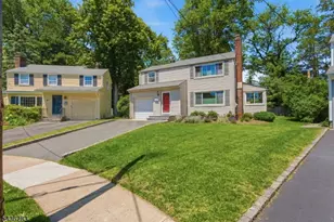 13 Potter Ct, Montclair, NJ 07043 - Photo 1