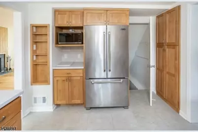13 Potter Ct, Montclair, NJ 07043 - Photo 7
