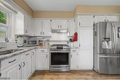 714 5th Street, Carlstadt, NJ 07072 - Photo 11