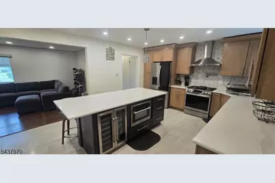 316 Cranford Ave, Linden, NJ 07036 - Photo 3