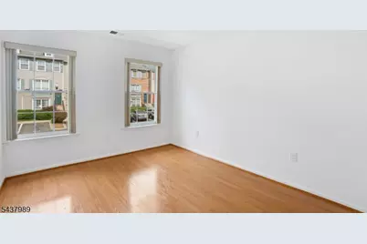 23 Boston Ct, Newark, NJ 07103 - Photo 9