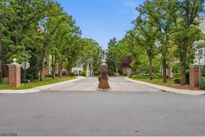 23 Boston Ct, Newark, NJ 07103 - Photo 15