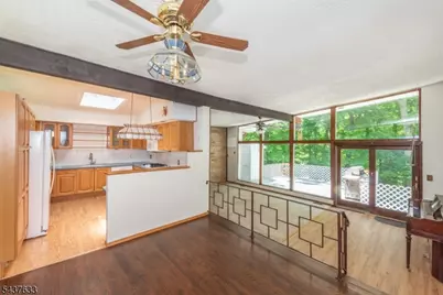 6 Mohawk Trl, Ringwood, NJ 07456 - Photo 3