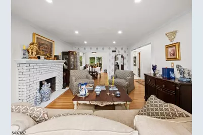 17 Ravine Ct, Clifton, NJ 07013 - Photo 9