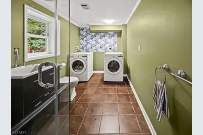 17 Ravine Ct, Clifton, NJ 07013 - Photo 37