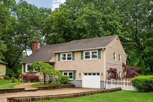 17 Ravine Ct, Clifton, NJ 07013 - Photo 1
