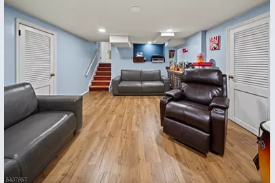 17 Ravine Ct, Clifton, NJ 07013 - Photo 33