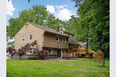 17 Ravine Ct, Clifton, NJ 07013 - Photo 3